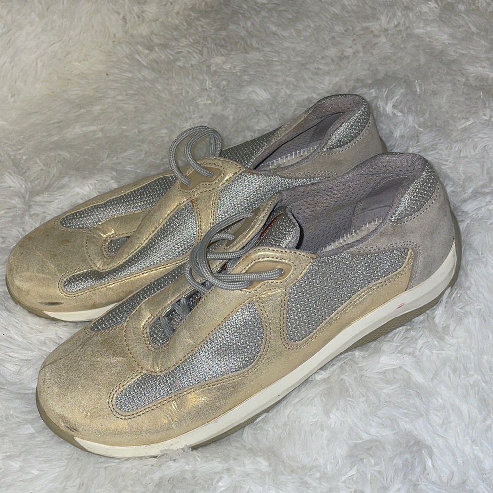 Authentic Prada shoes size 39